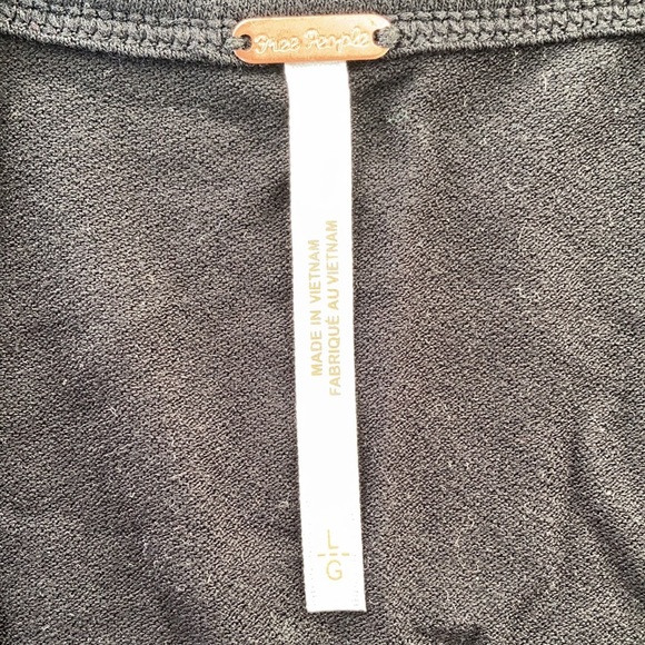 ⚜️Free People Black Short Sleeve Choker Neck Blouse! - Picture 7 of 8